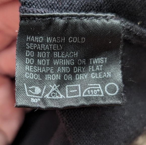 Etoile Women’s Shrunken Crew Neck Multicolor Embroidered Hearts - Picture 8 of 8